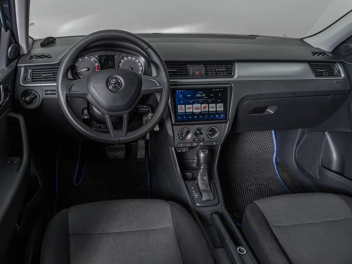 Skoda Rapid I — фото 5