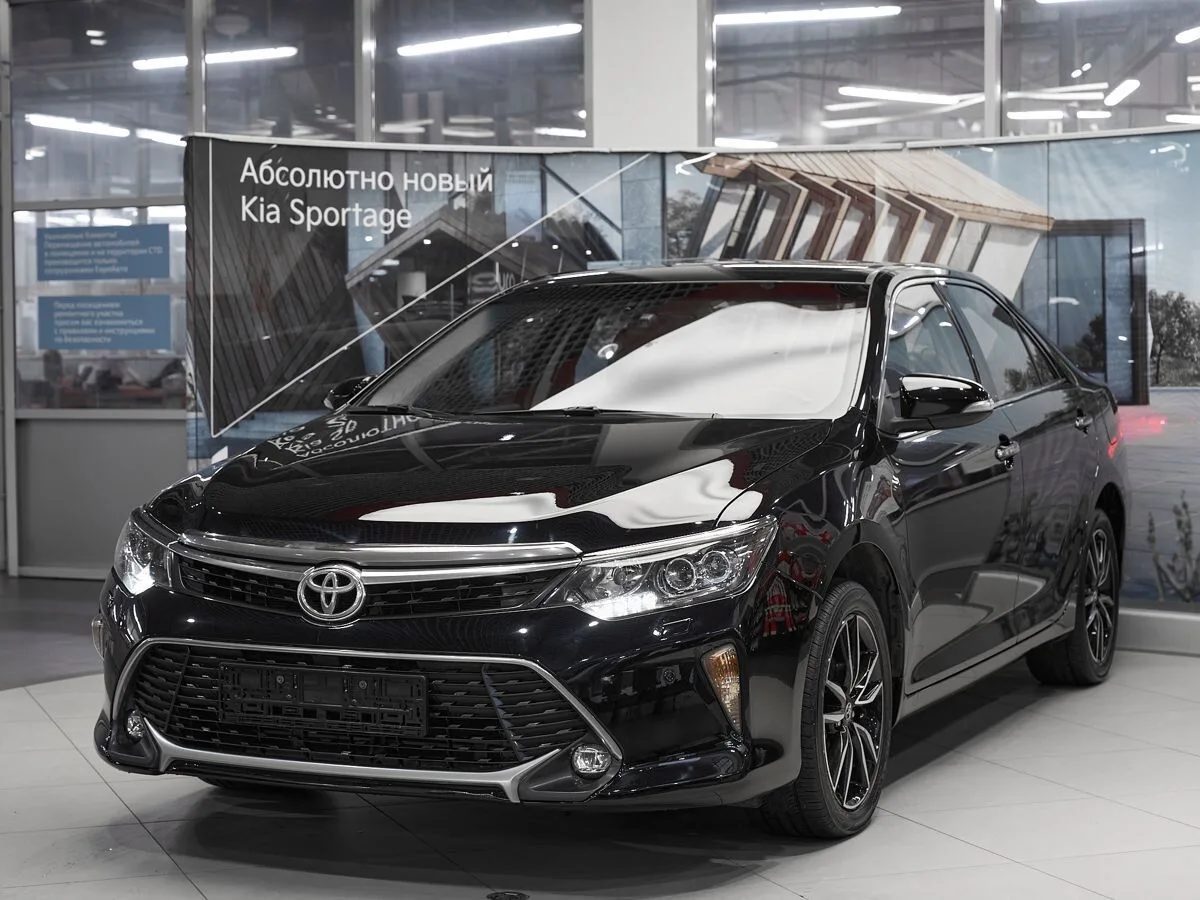Toyota Camry VII (XV50) Рестайлинг 2 · Exclusive