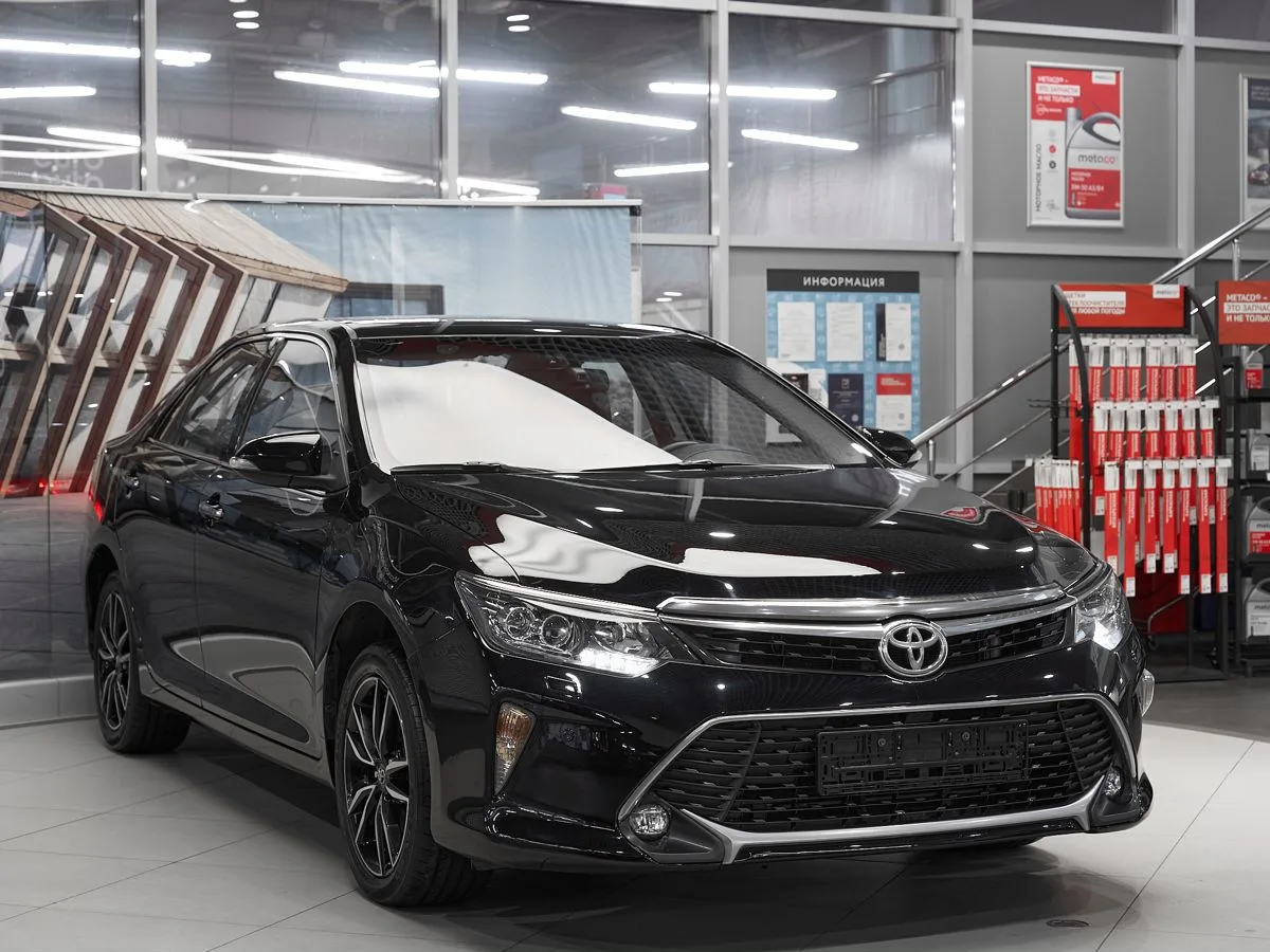 Toyota Camry VII (XV50) Рестайлинг 2 · Exclusive — фото 3