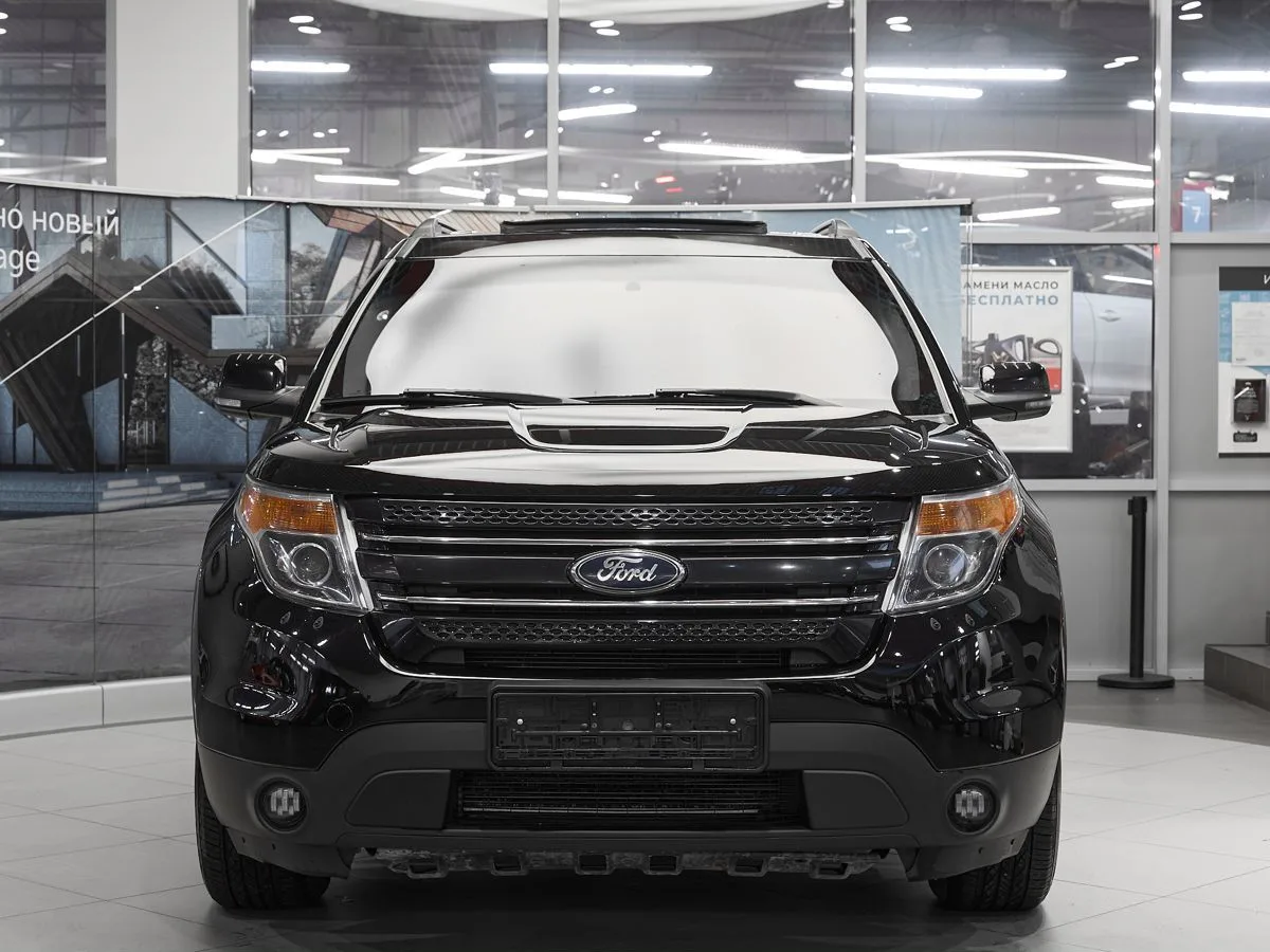 Ford Explorer V — фото 2