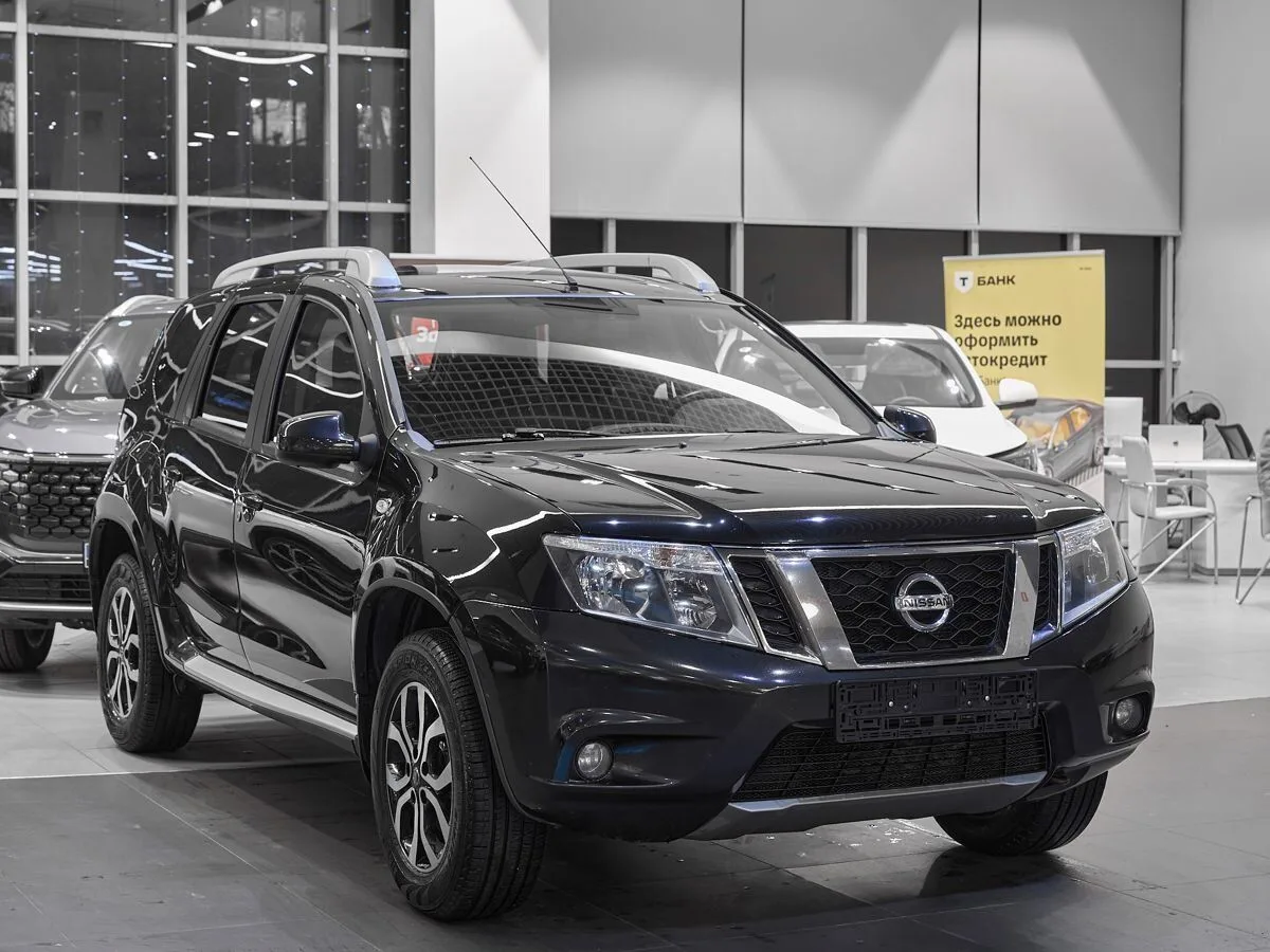 Nissan Terrano III (D10) · Elegance