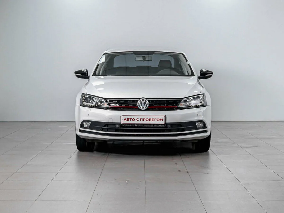 Volkswagen Jetta VI Рестайлинг — фото 2