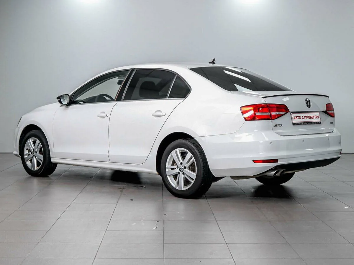 Volkswagen Jetta VI Рестайлинг — фото 3