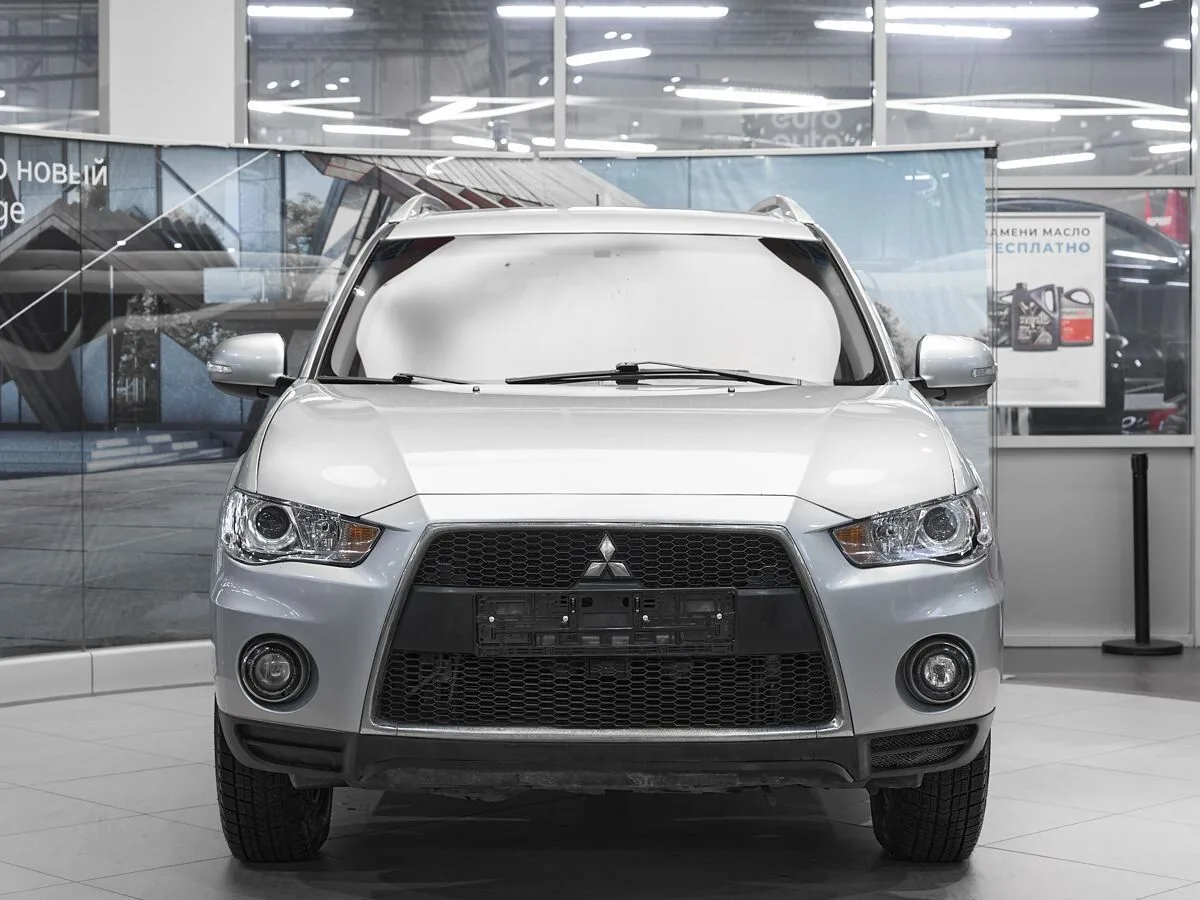 Mitsubishi Outlander II Рестайлинг · Instyle — фото 2
