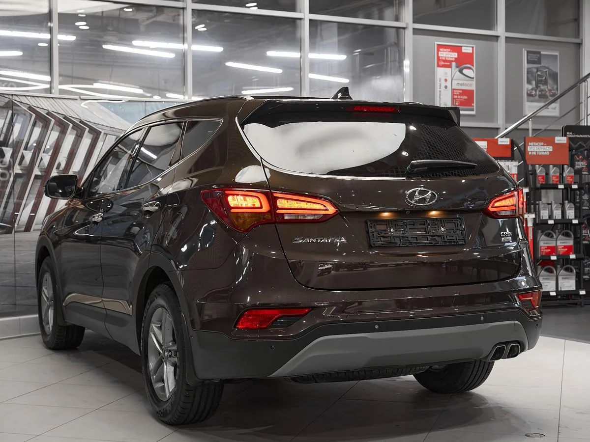 Hyundai Santa Fe III Рестайлинг · High-Tech + Advanced — фото 4