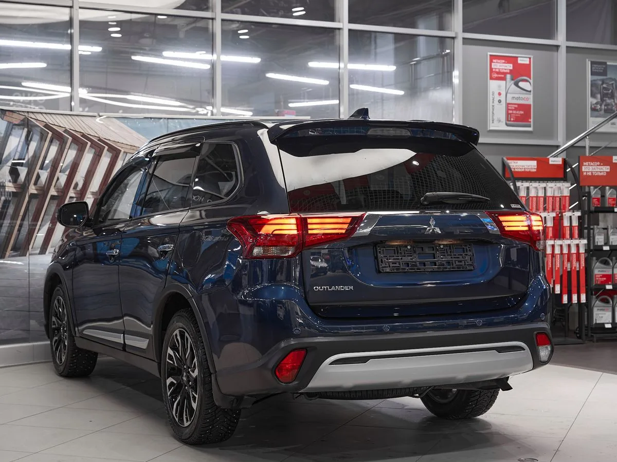 Mitsubishi Outlander III Рестайлинг 3 · Ultimate — фото 4