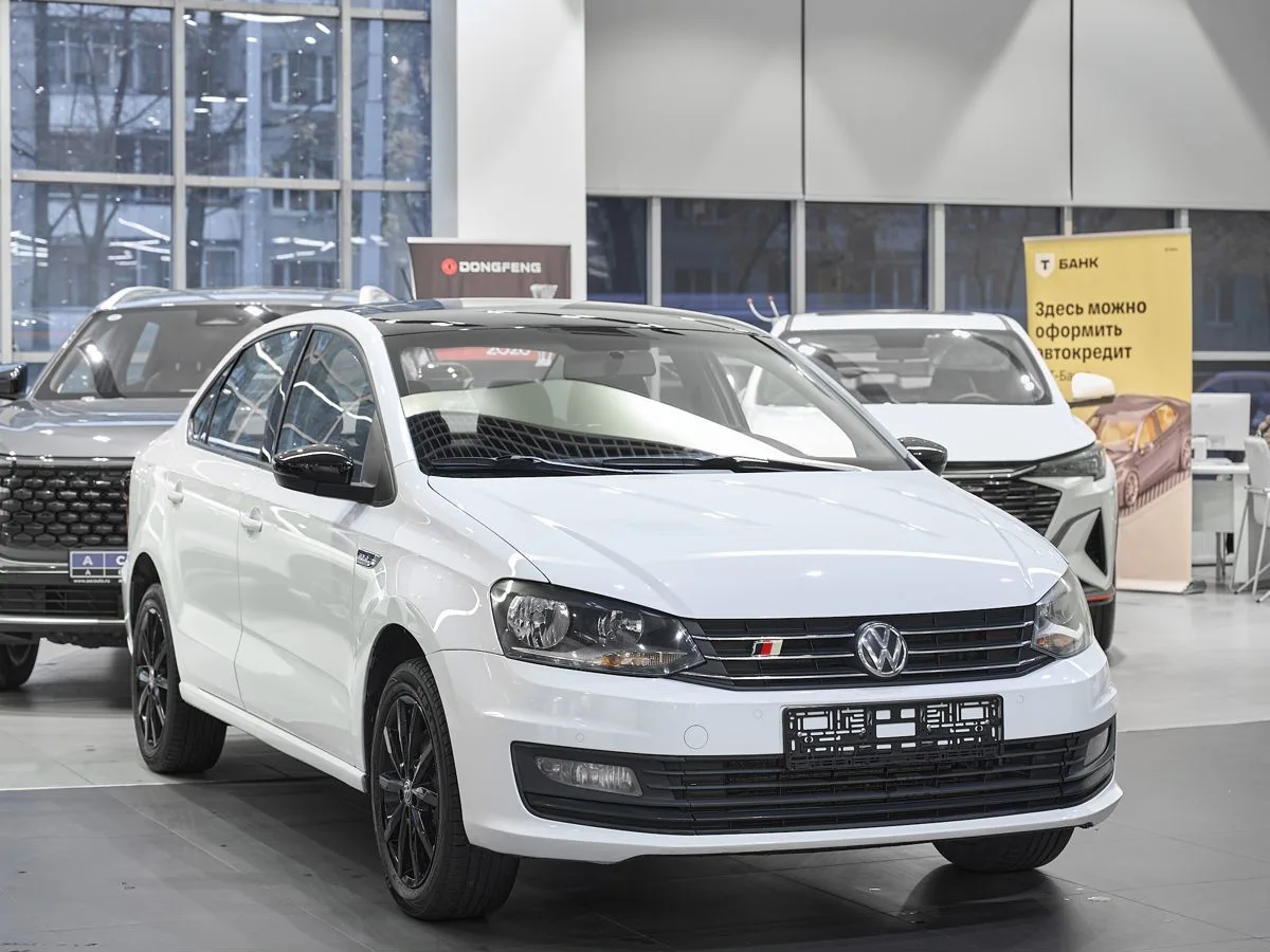 Volkswagen Polo V Рестайлинг · Highline