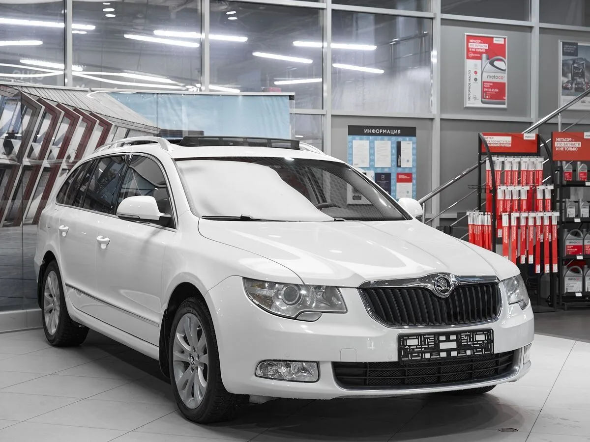 Skoda Superb II · Laurin&Klement — фото 3