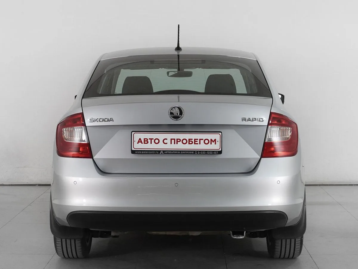 Skoda Rapid I — фото 4