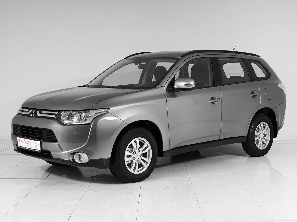 Mitsubishi Outlander III · Intense