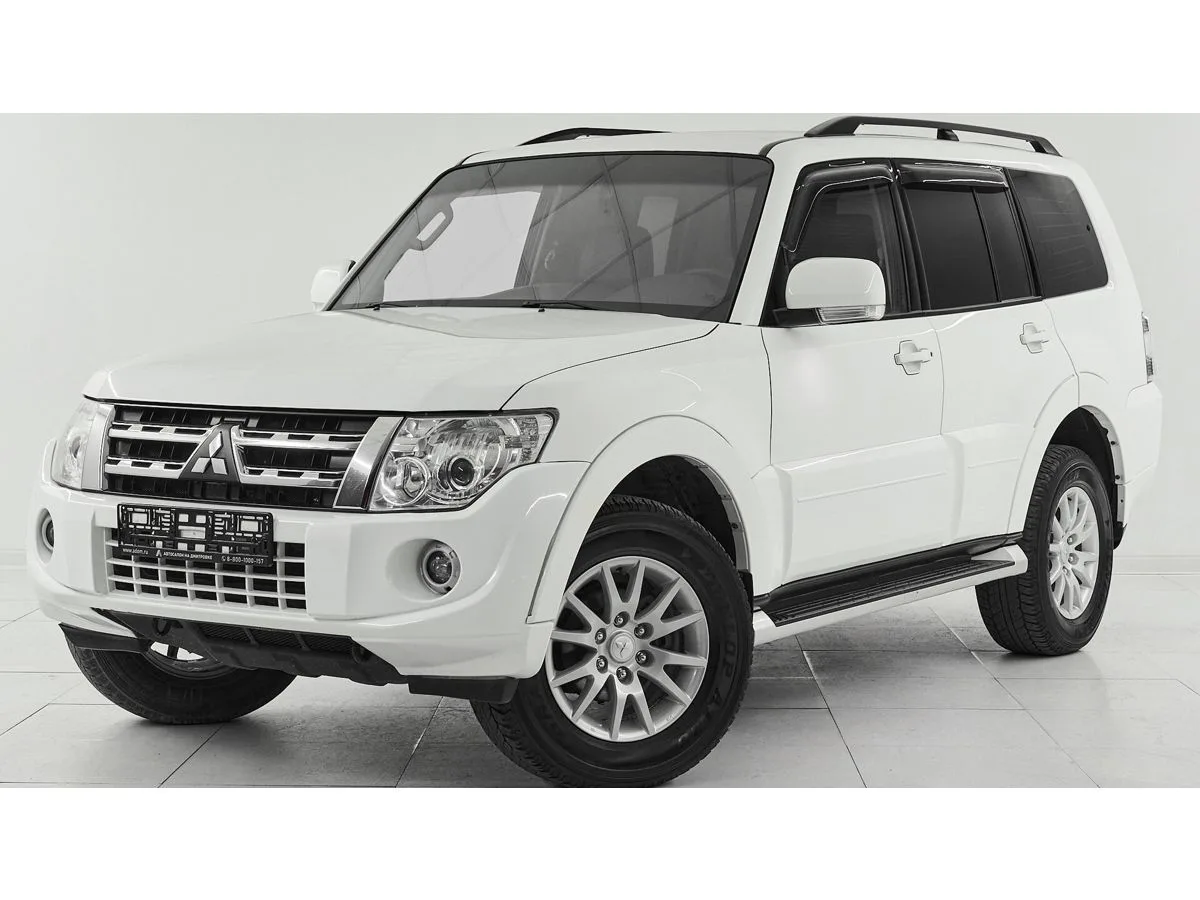 Mitsubishi Pajero IV Рестайлинг 1 · Instyle