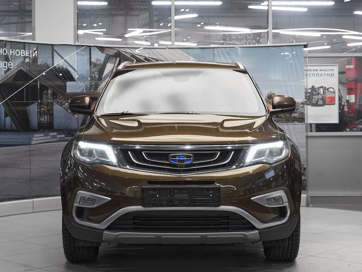 Geely Atlas I · Люкс + Yandex Auto — фото 2