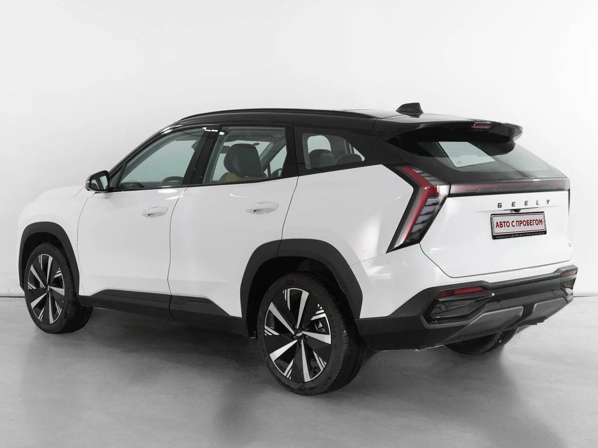 Geely Atlas II · Premium — фото 3