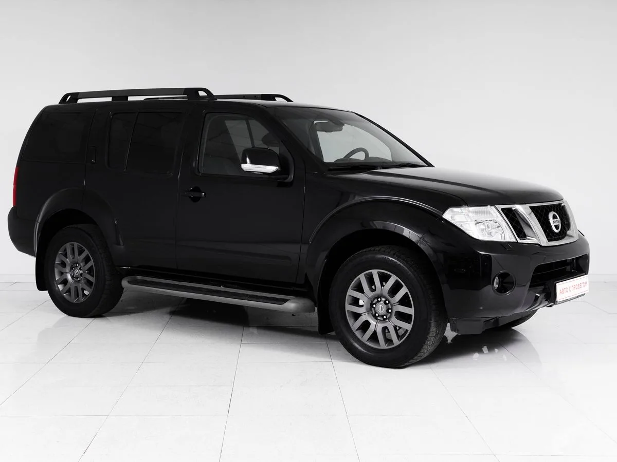 Nissan Pathfinder III Рестайлинг · LE +camera — фото 3