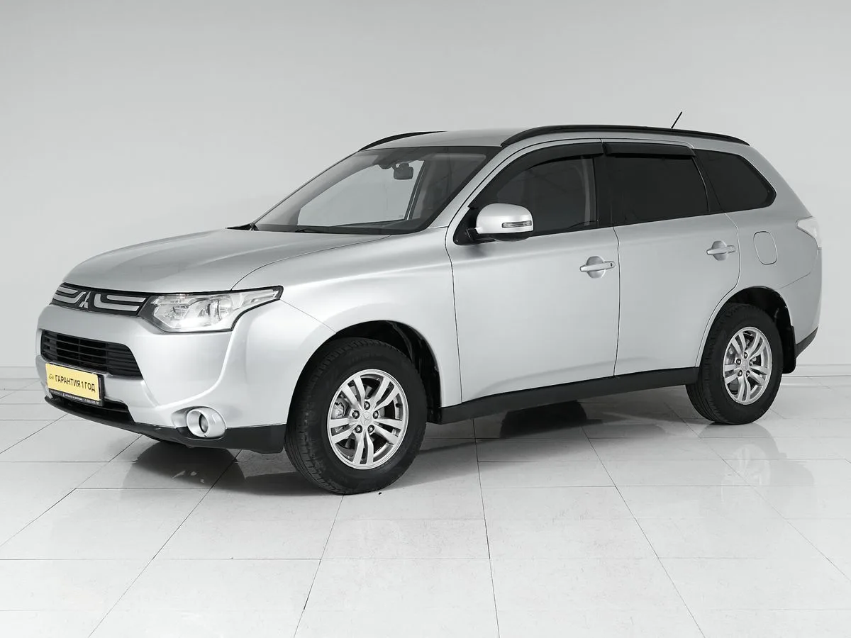 Mitsubishi Outlander III · Instyle