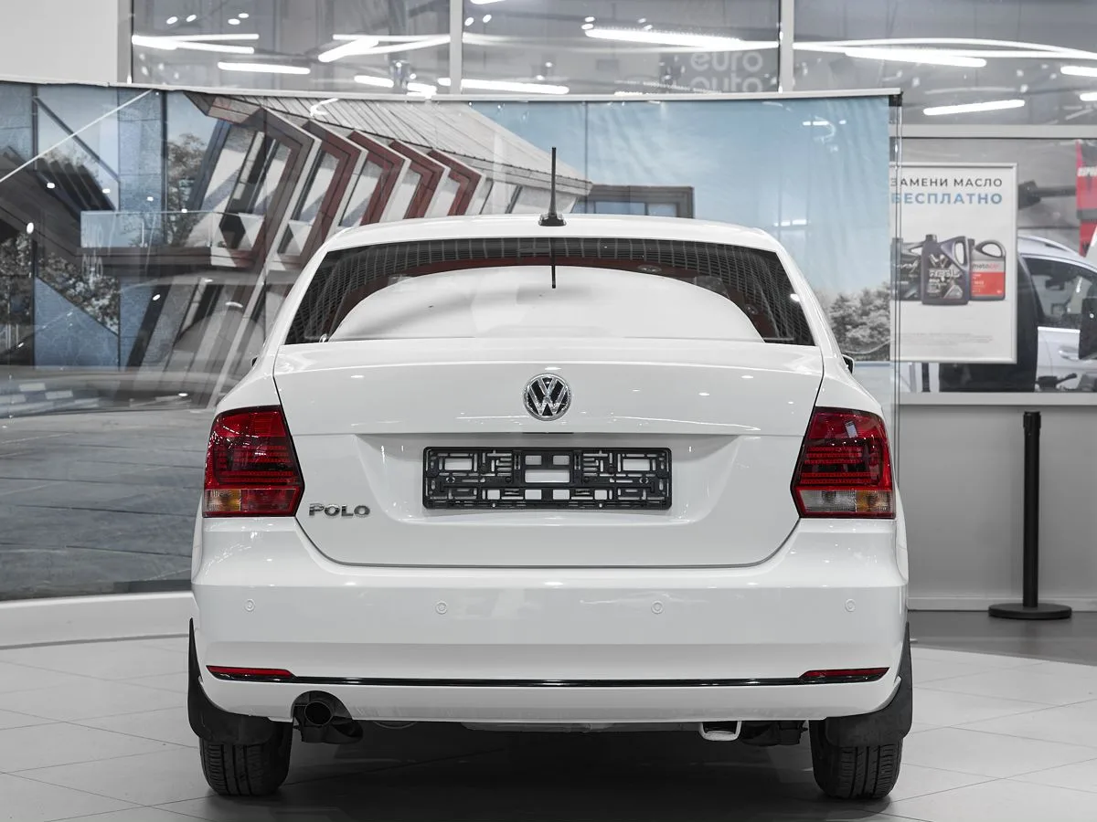 Volkswagen Polo V Рестайлинг · Trendline — фото 5