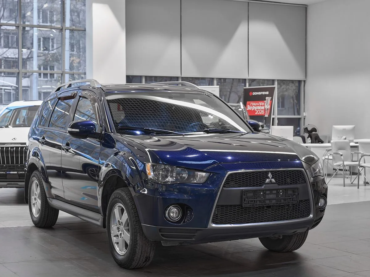 Mitsubishi Outlander II Рестайлинг · Instyle