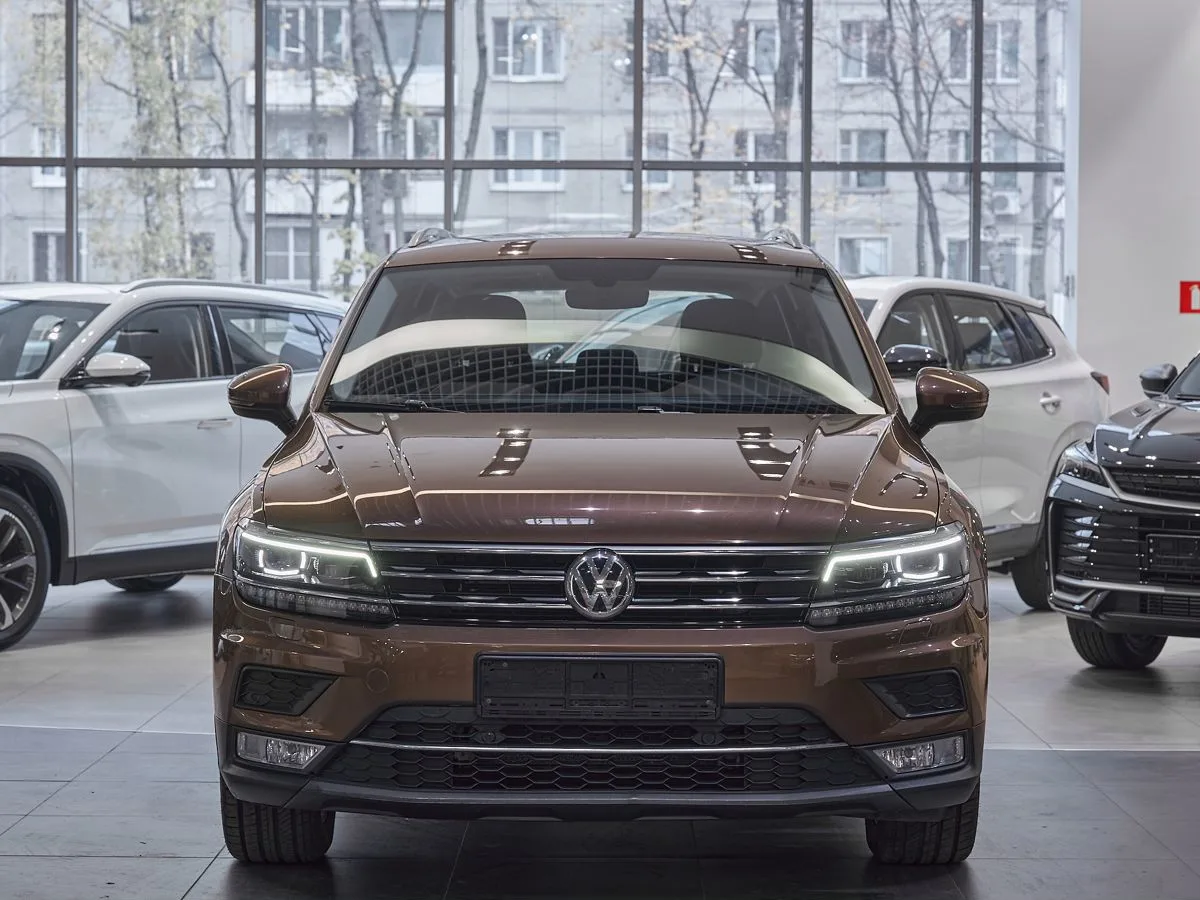 Volkswagen Tiguan II · Comfortline — фото 2