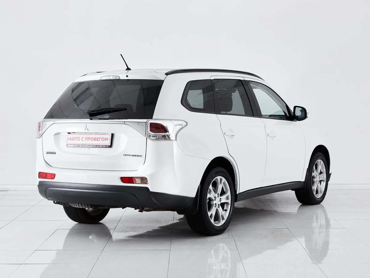 Mitsubishi Outlander III · Intense — фото 4