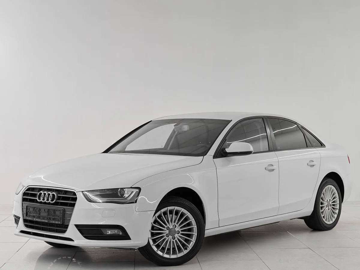 Audi A4 IV (B8) Рестайлинг · Comfort