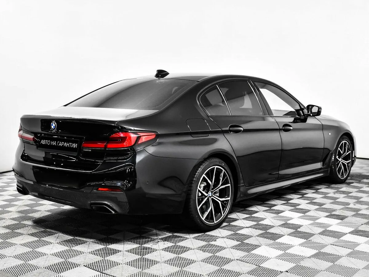 BMW 5 серии VII (G30/G31/G38) — фото 4