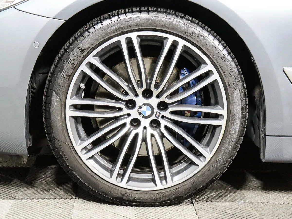 BMW 5 серии VII (G30/G31/G38) — фото 5