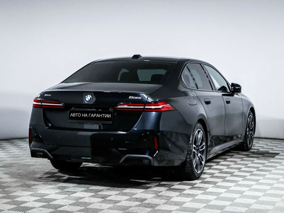 BMW 5 серии VIII (G60/G61/G68) — фото 3