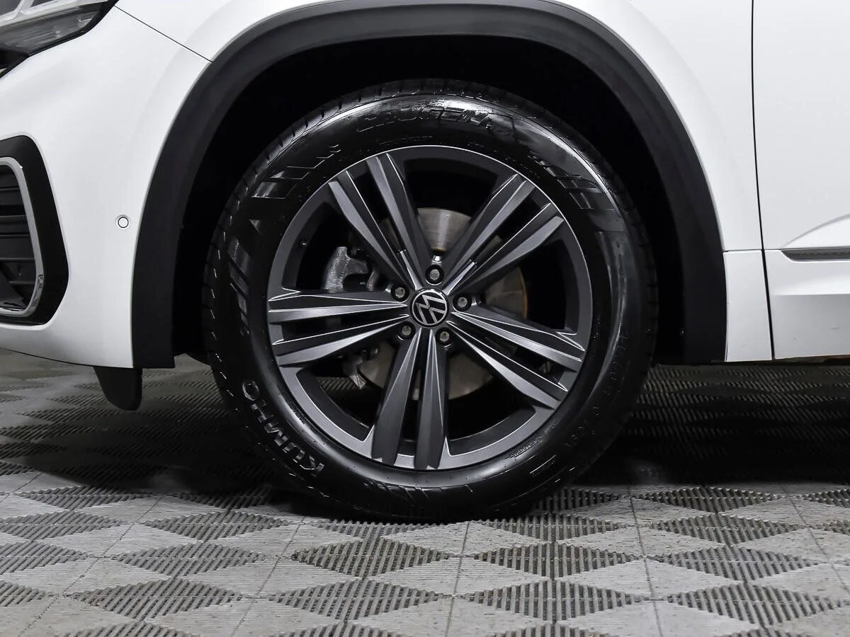 Volkswagen Teramont I Рестайлинг — фото 5