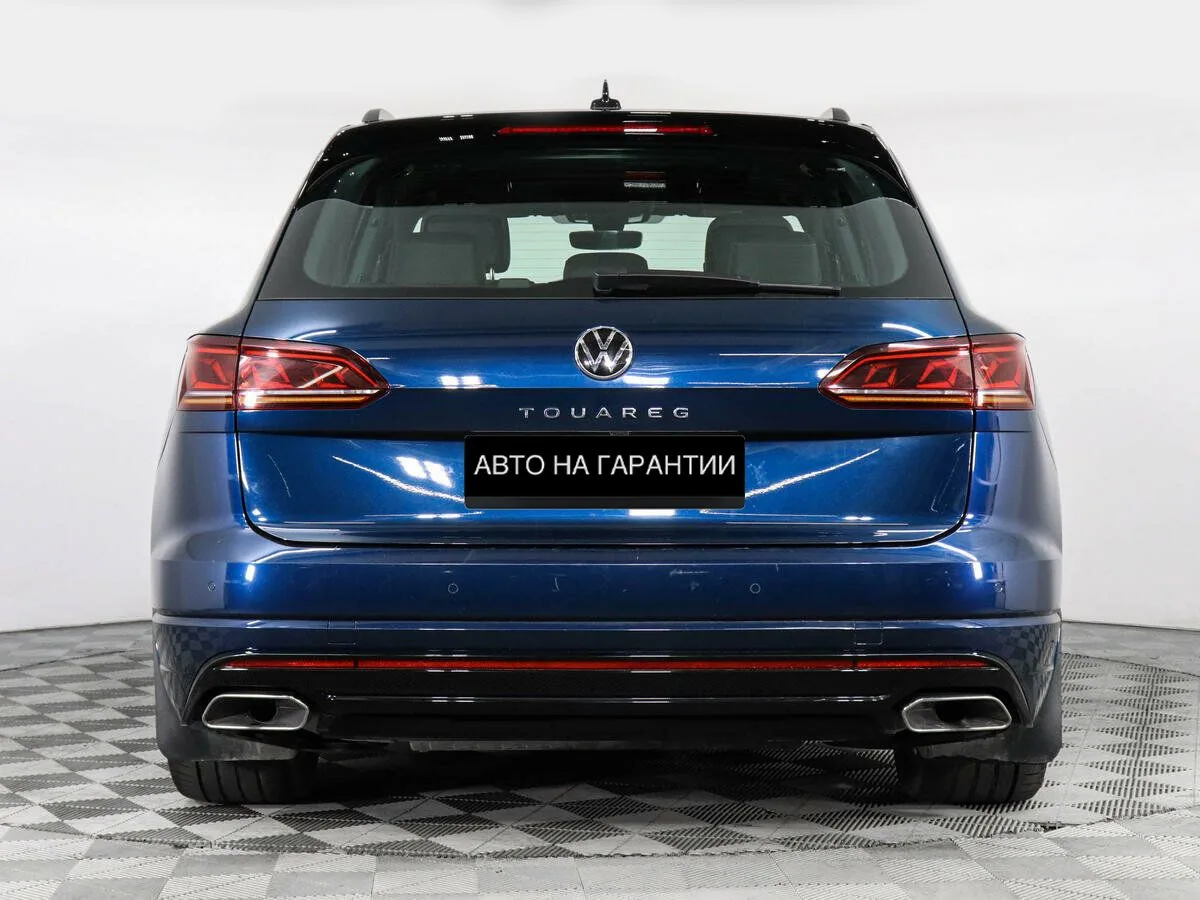 Volkswagen Touareg III — фото 4
