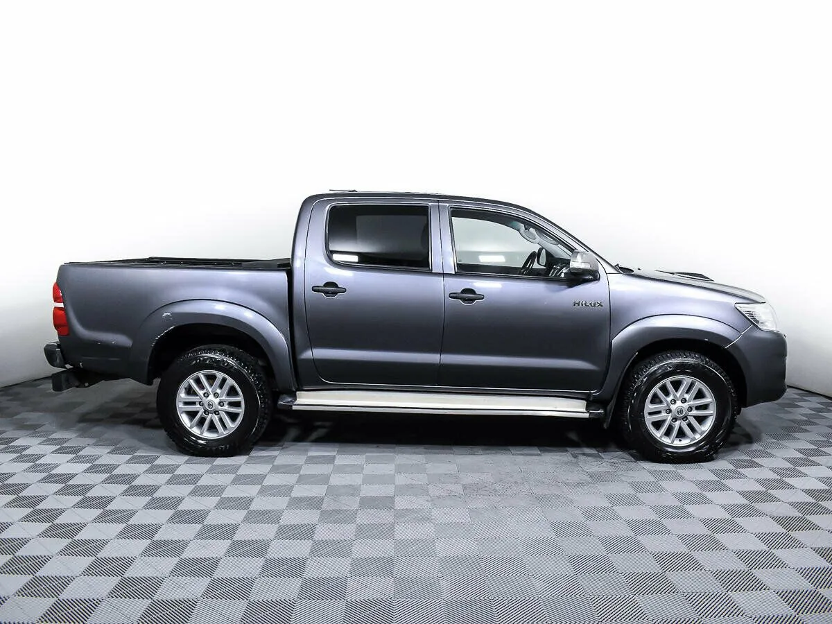 Toyota Hilux VII Рестайлинг · Престиж — фото 4