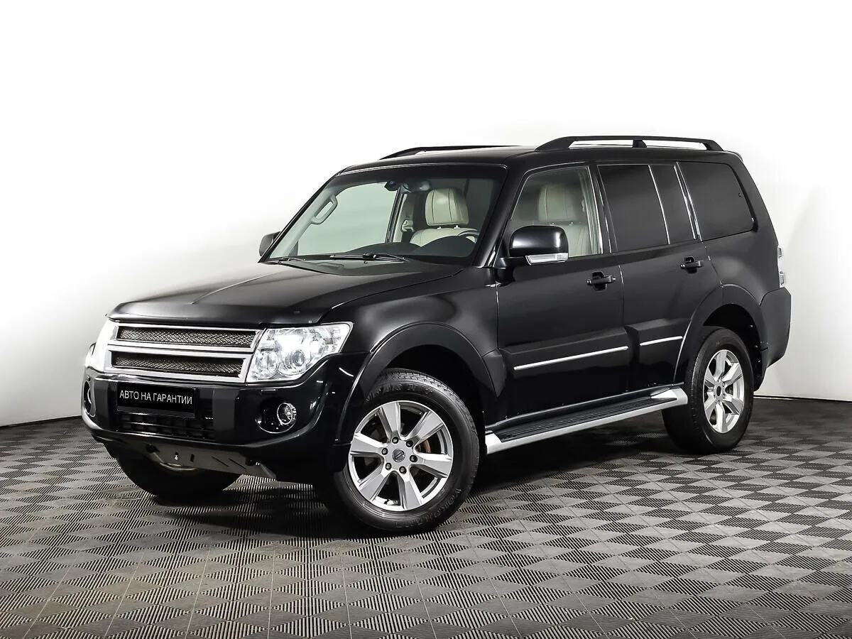 Mitsubishi Pajero IV Рестайлинг 1 · Intense