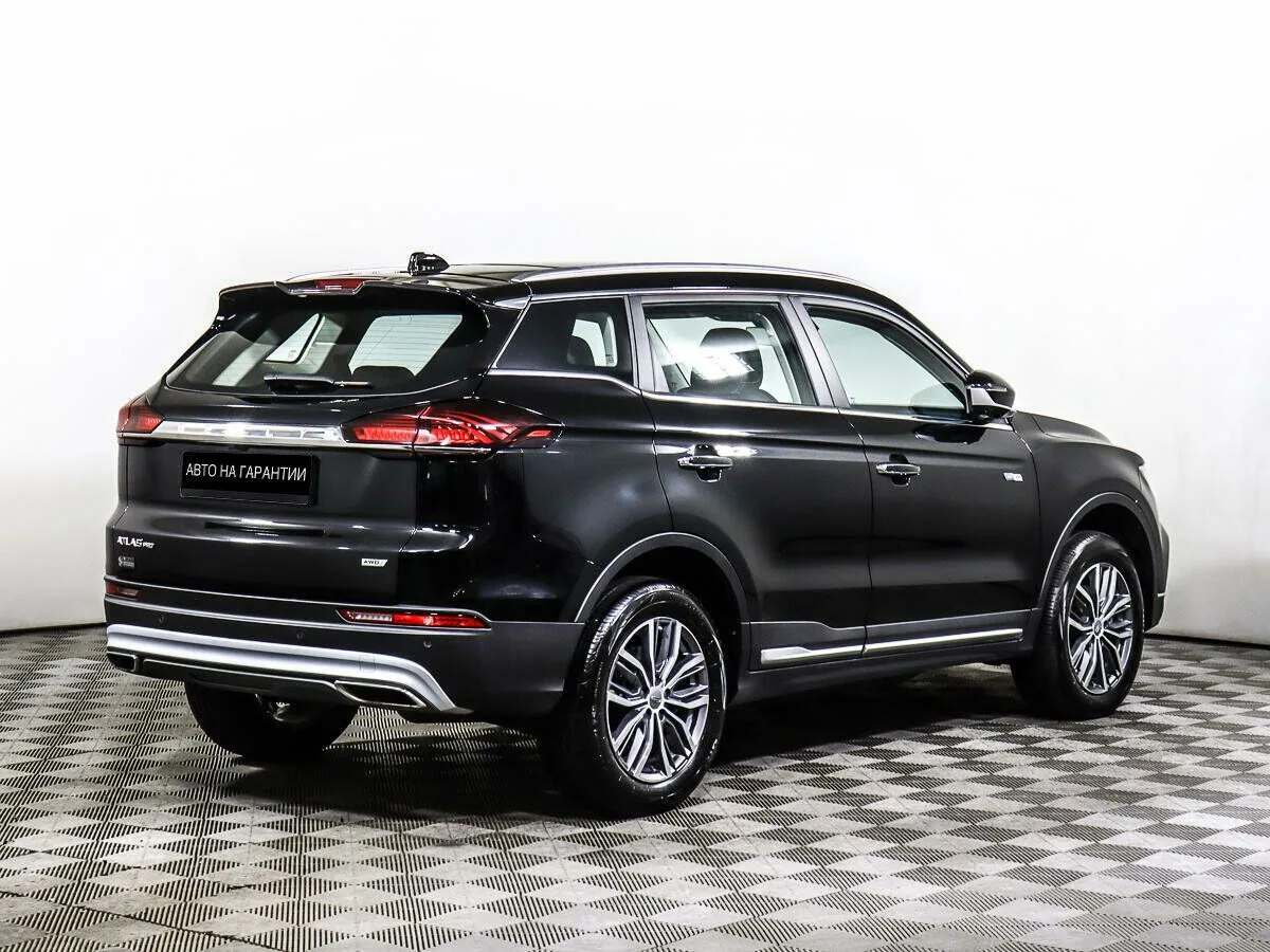 Geely Atlas Pro Flagship — фото 4