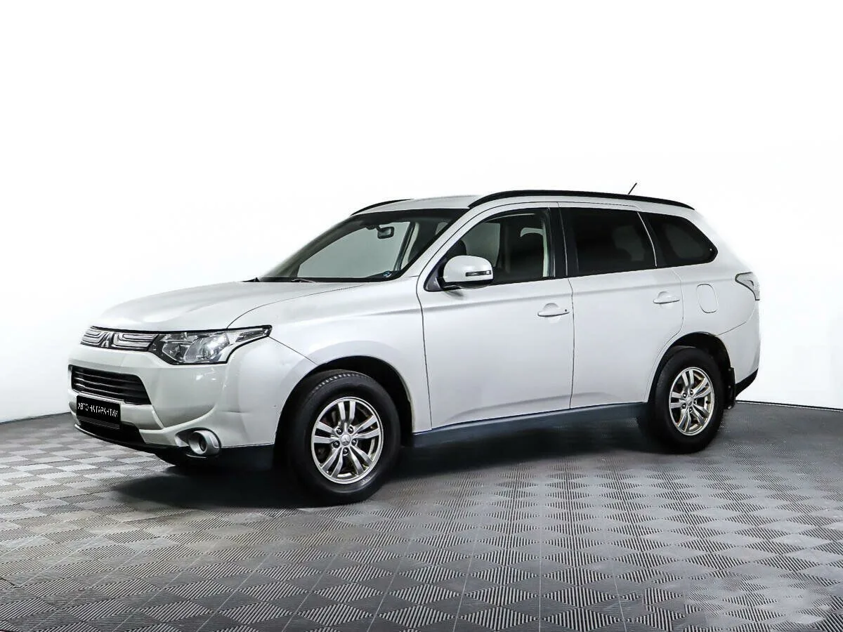 Mitsubishi Outlander III · Intense