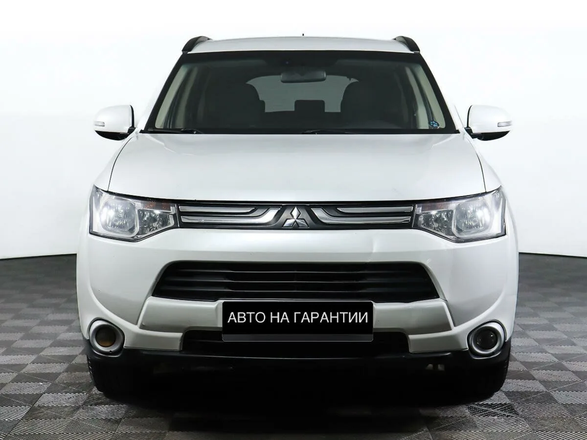 Mitsubishi Outlander III · Intense — фото 2