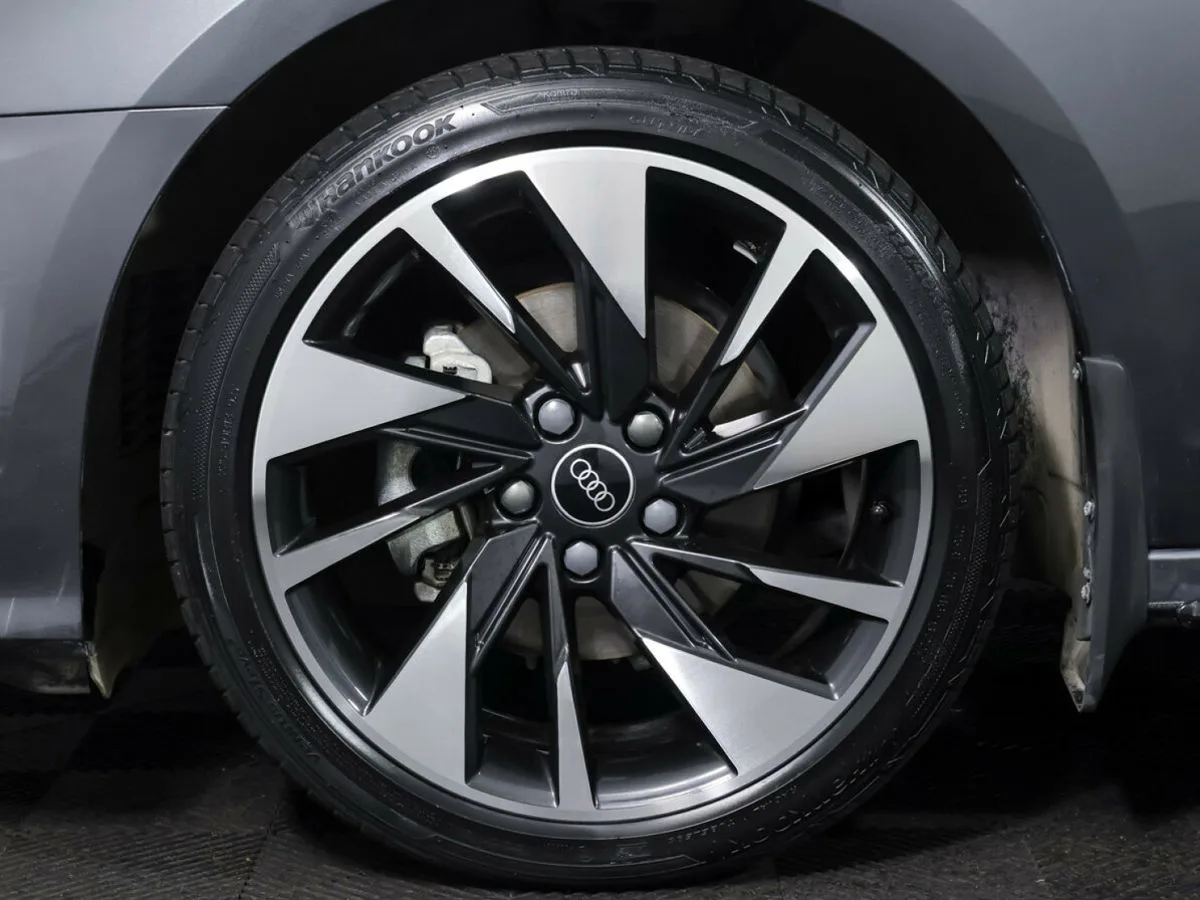 Audi A3 IV (8Y) — фото 5