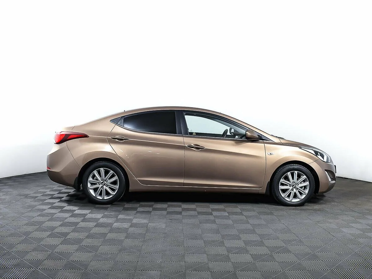 Hyundai Elantra V (MD) Рестайлинг · Base — фото 4