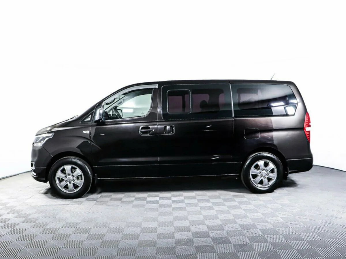 Hyundai Grand Starex I Рестайлинг — фото 3