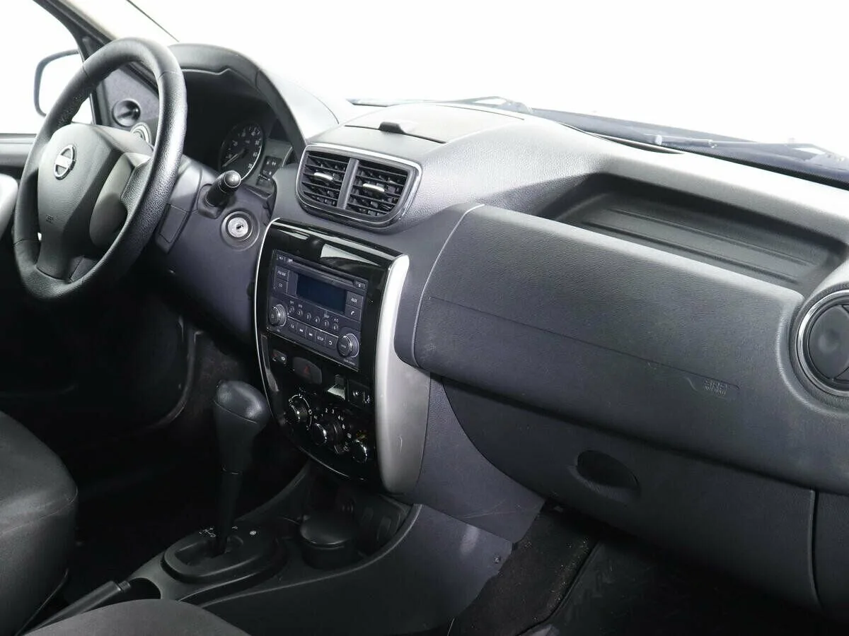 Nissan Terrano III (D10) — фото 5