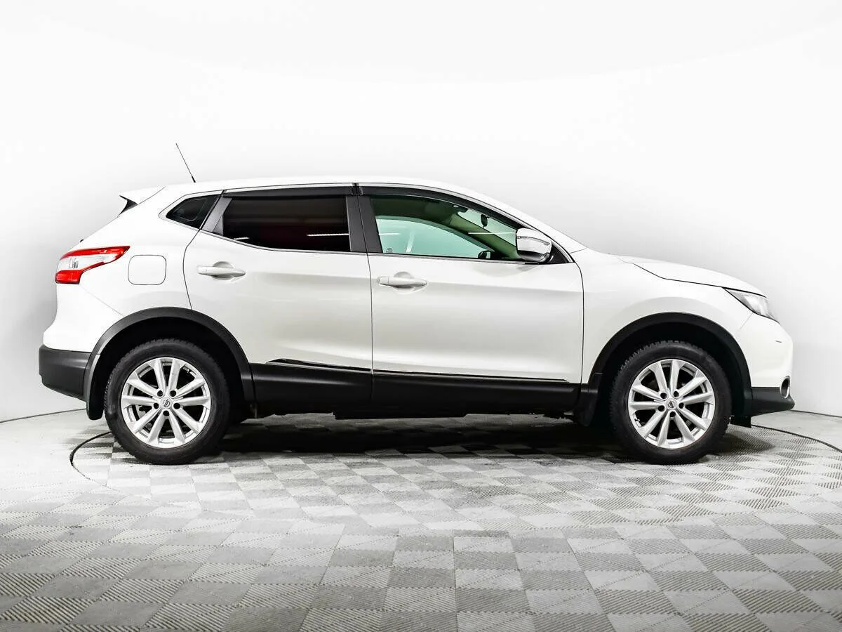 Nissan Qashqai II · SE — фото 4
