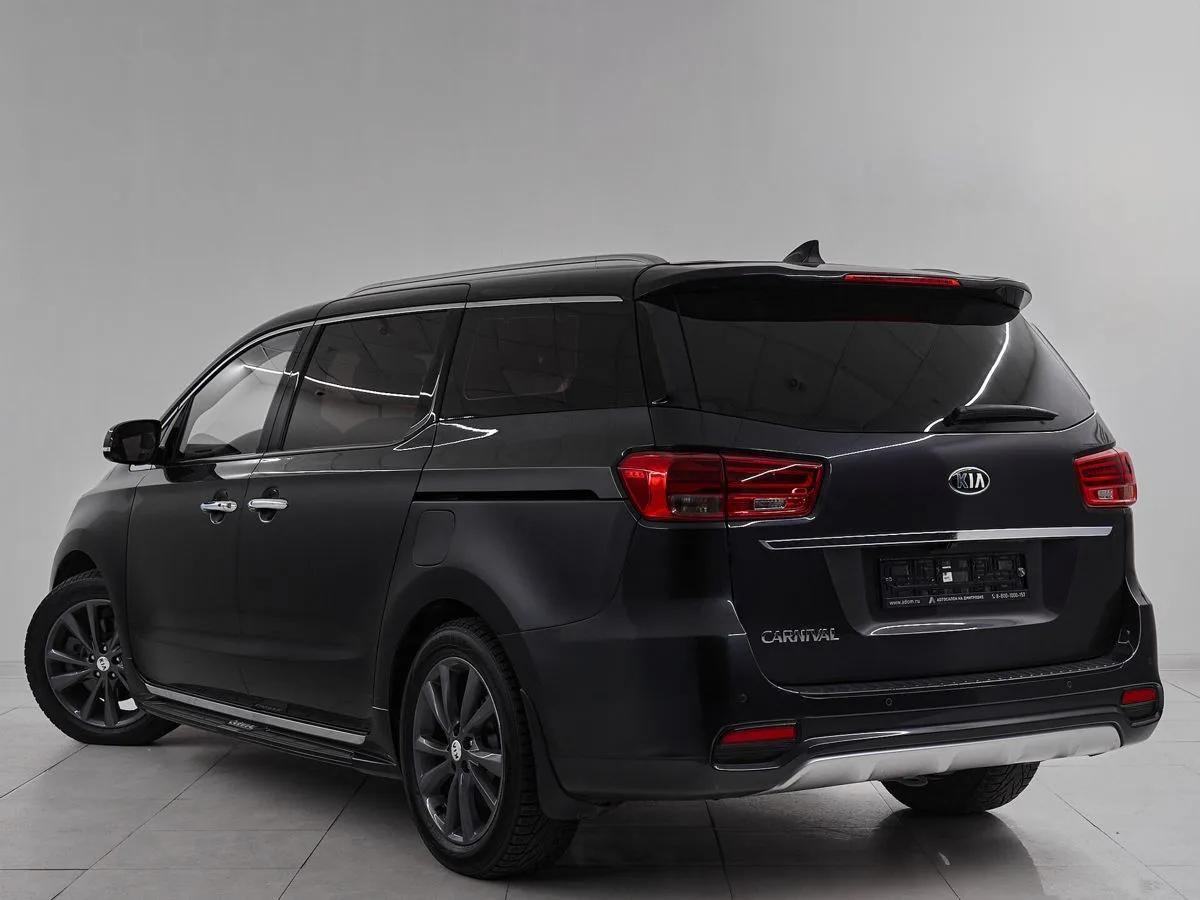Kia Carnival III — фото 4