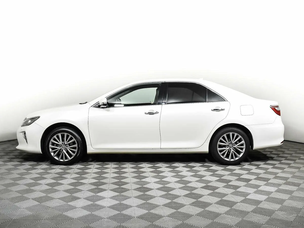 Toyota Camry VII (XV50) Рестайлинг 2 · Exclusive — фото 3