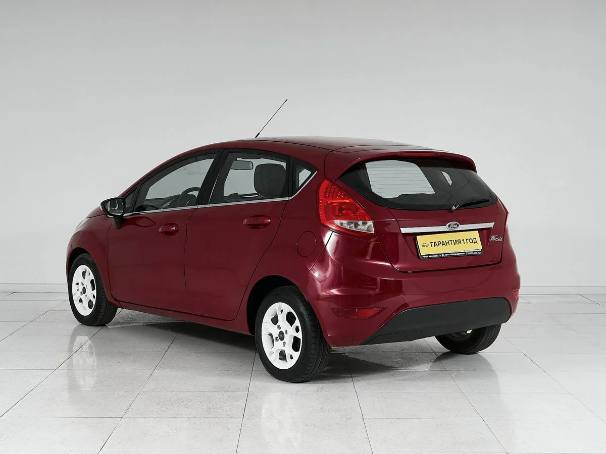 Ford Fiesta Mk6 · Titanium — фото 4