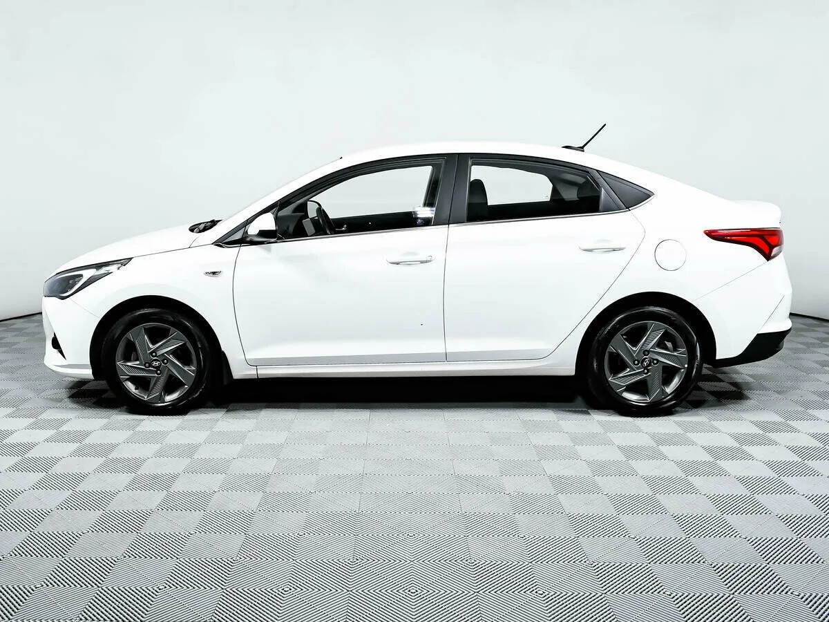Hyundai Solaris II Рестайлинг · Elegance — фото 3
