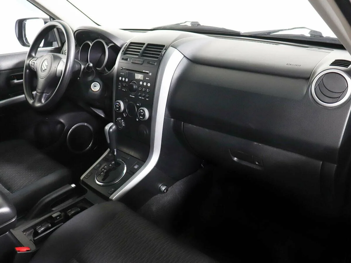 Suzuki Grand Vitara II Рестайлинг 2 · Exclusive — фото 5