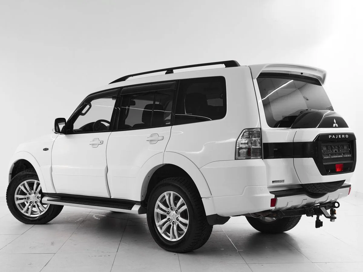 Mitsubishi Pajero IV Рестайлинг 2 · Instyle — фото 4