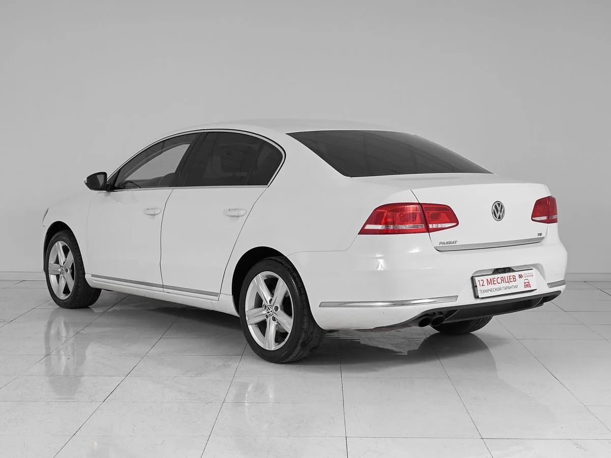 Volkswagen Passat B7 · Highline — фото 4