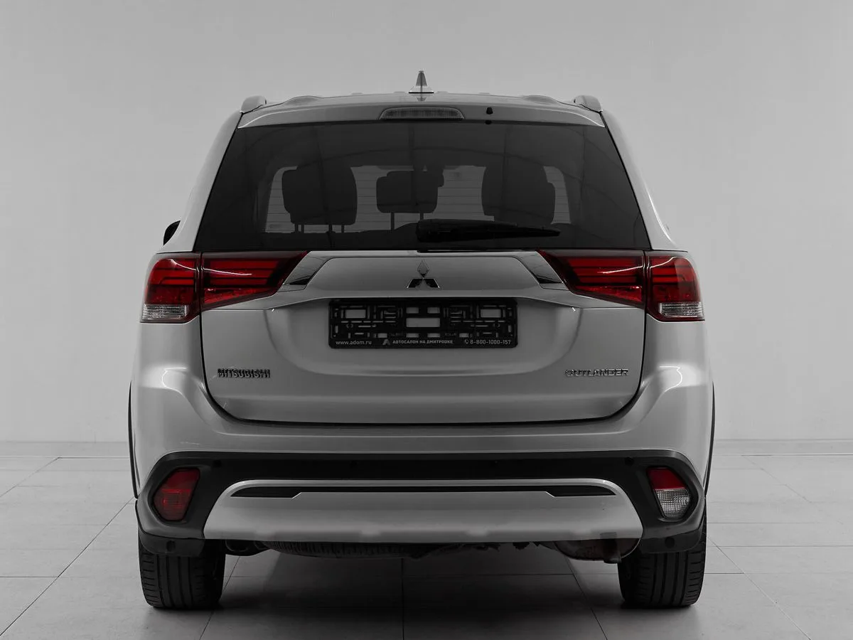 Mitsubishi Outlander III Рестайлинг 3 · Invite (2018-2021) — фото 5