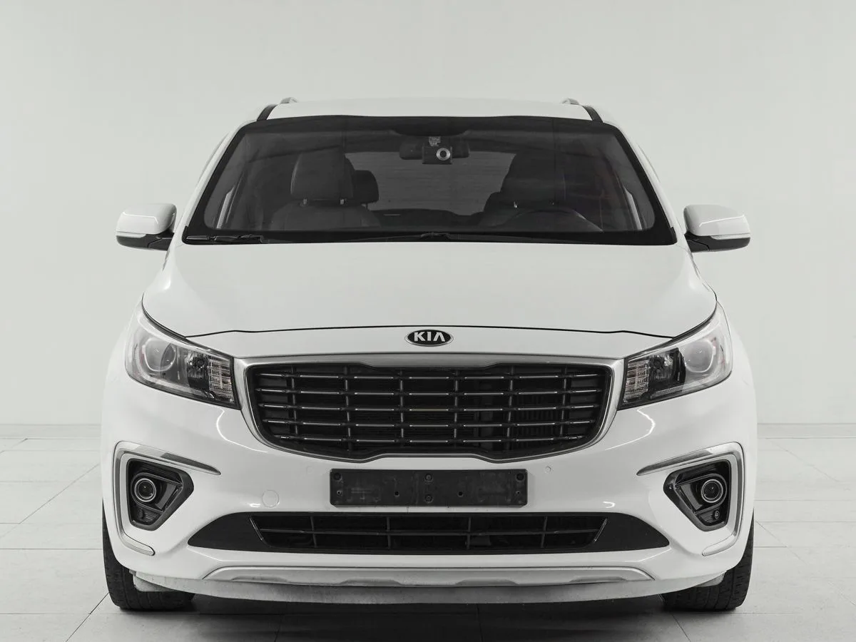 Kia Carnival III — фото 2