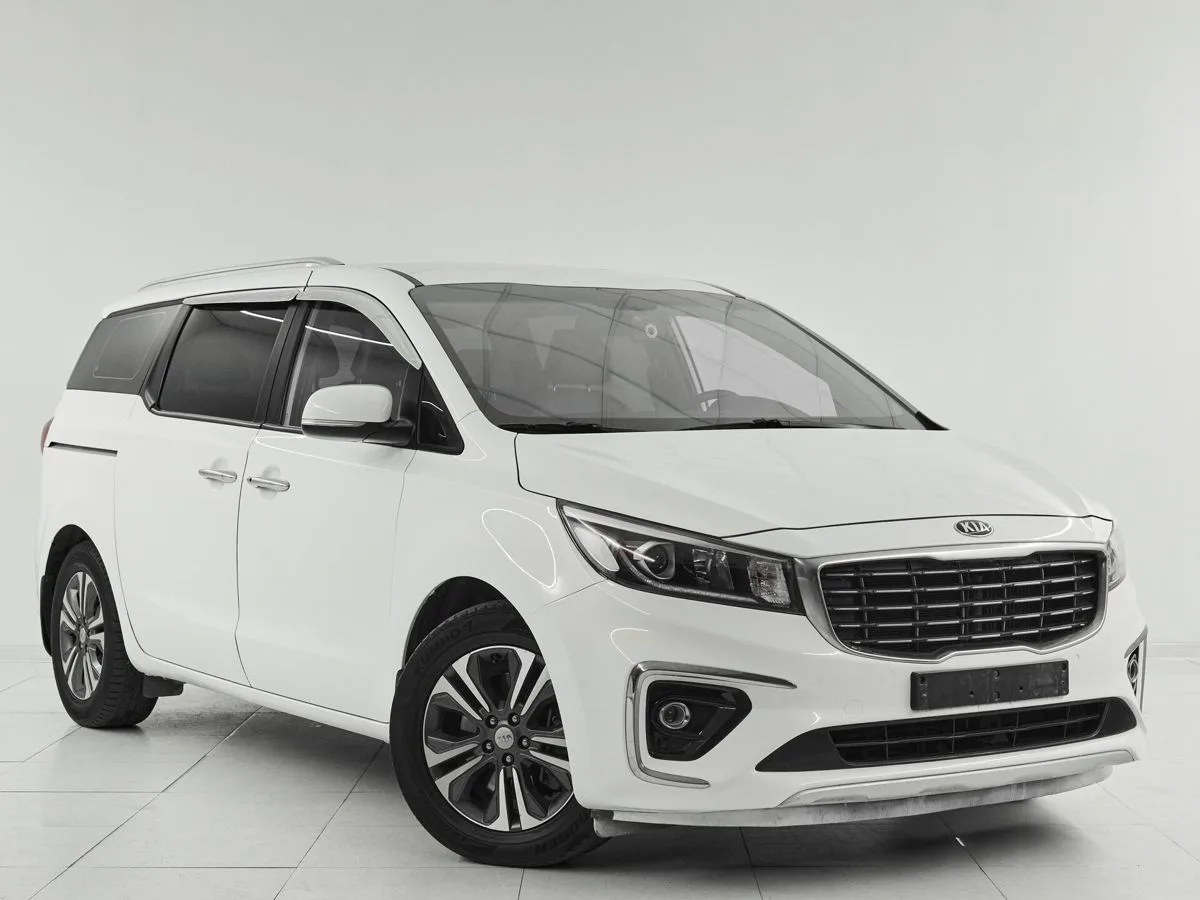 Kia Carnival III — фото 3