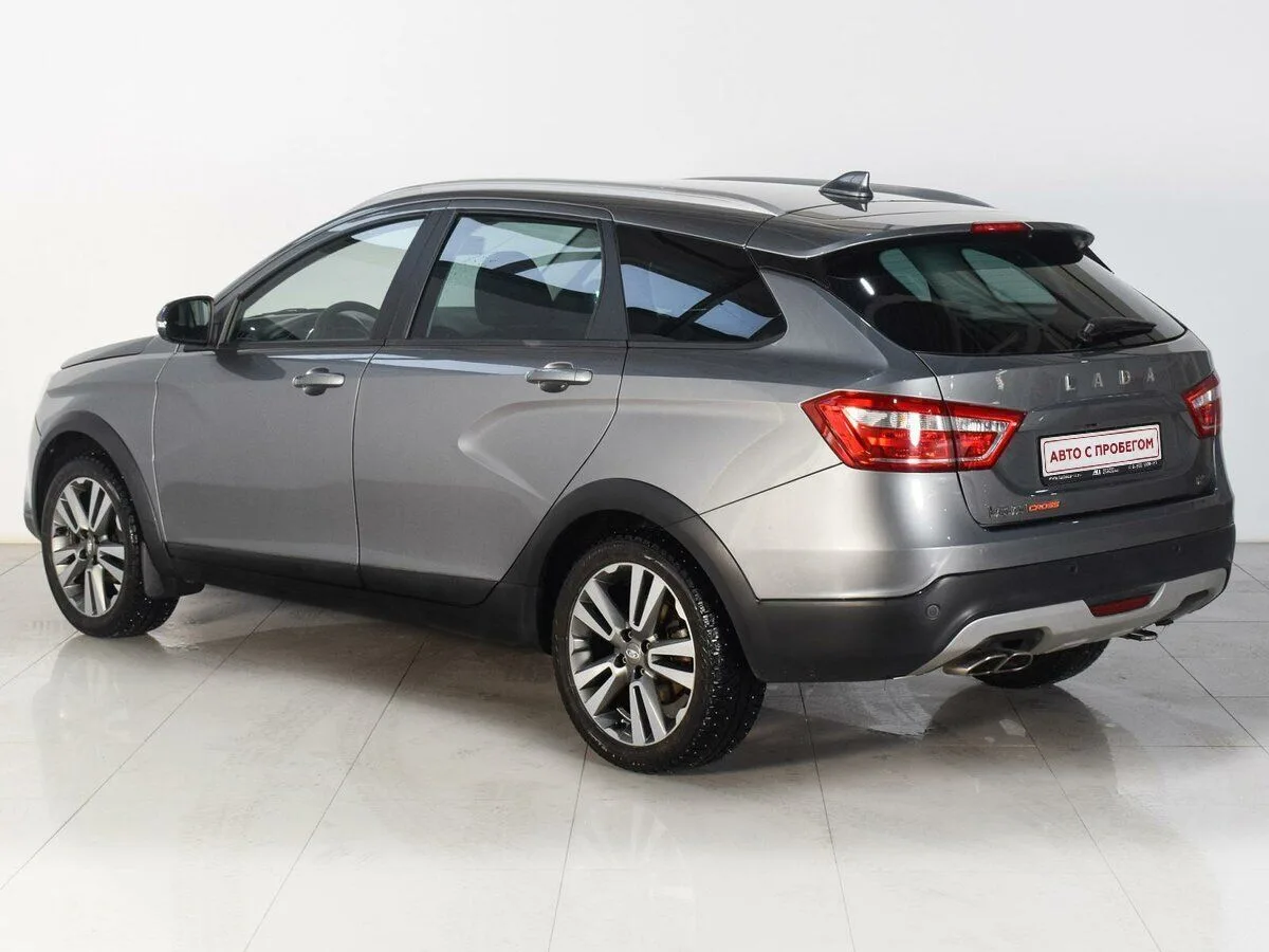 Lada (ВАЗ) Vesta I · Luxe Multimedia (2017-2019) — фото 2